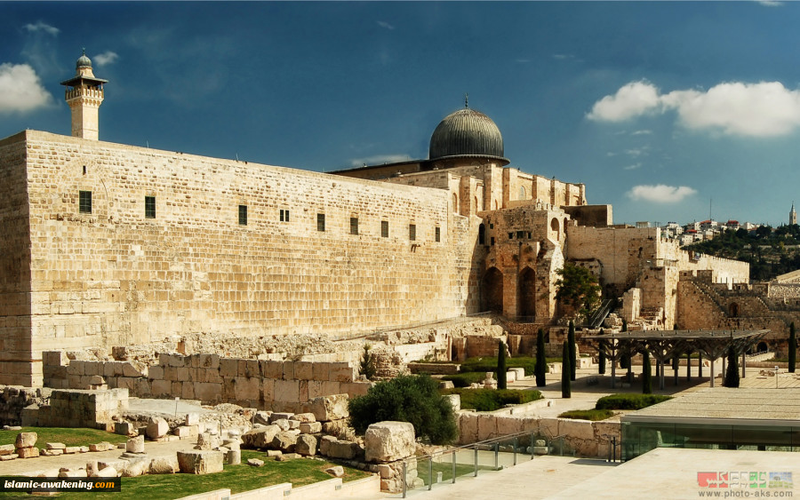 حمله 60 شهرک نشین صهیونیست به مسجد الاقصی  2