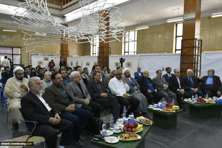 افتتاح معرض صور عن العراق بجامعة طهران
 4