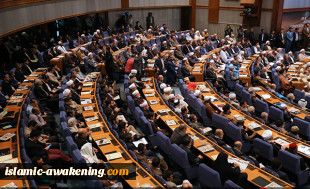 البيان الختامي لمؤتمر الوحدة : القرار الامريكي محاولة لاذلال المسلمين
 6