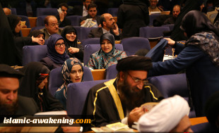 البيان الختامي لمؤتمر الوحدة : القرار الامريكي محاولة لاذلال المسلمين
 12