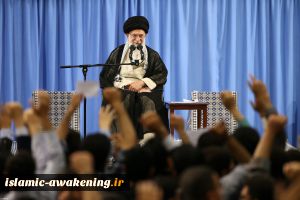 Leader calls on university students to continue Revolution’s goals