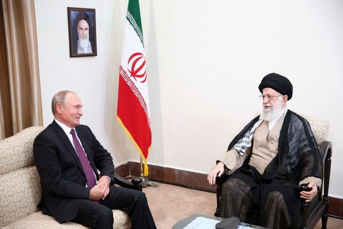 Iran’s Leader calls for Russia’s coop. in containing US