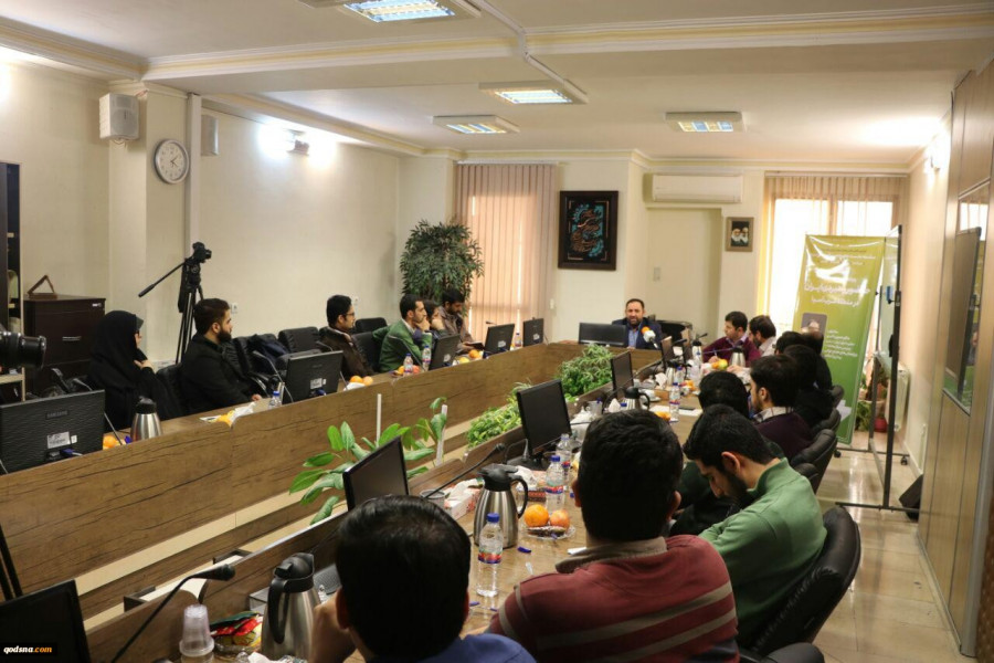 دکتر اکبری: مشکل ما و ایالات متحده آمریکا ماهوی است غرب گرفتار نگاه تند و افراطی صهیونیستهاست 6