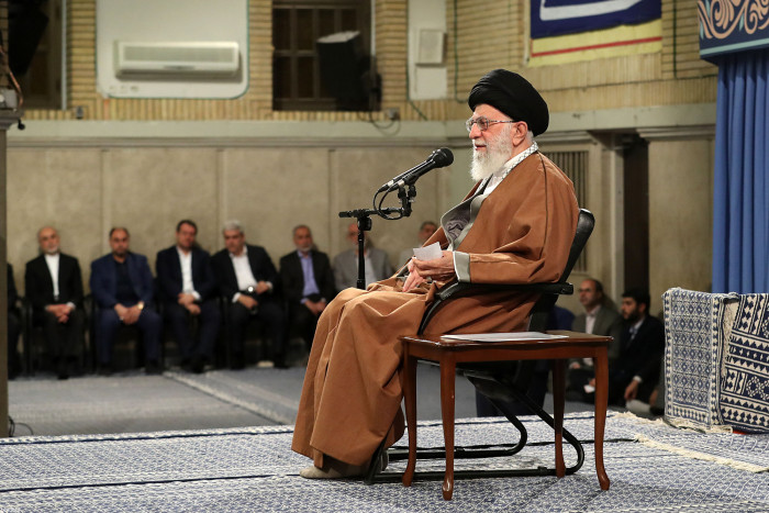 دشمنی و توطئه آمریکا در قضیه نفت بی‌پاسخ نخواهد ماند