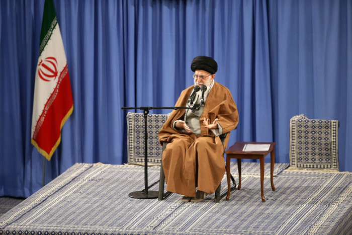 محاولات امریکا لن تجدیها نفعا وسنصدّر النفط قدر ما نشاء