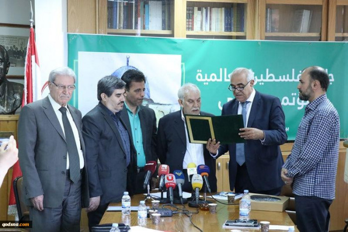 اطلاق جائزة فلسطین العالمیة للآداب من نقابة المحررین