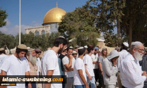 دعوات لاقتحامات واسعة للأقصى الیوم بعد اقتحام 100 ألف مستوطن اللیلة الماضیة..