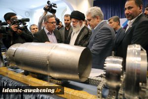 Leader visits exhibition of knowledge-based companies in Tehran