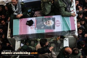 وصول جثمان القائد سلیمانی إلى مثواه الاخیر والشهید 