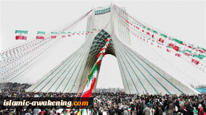 مسیرات ضخمة تجوب إیران بمناسبة الذکرى ال41 لانتصار الثورة الإسلامیة