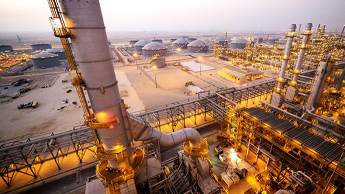 حرب نفطیة کلفت السعودیة 12 ملیار دولار فی شهر واحد