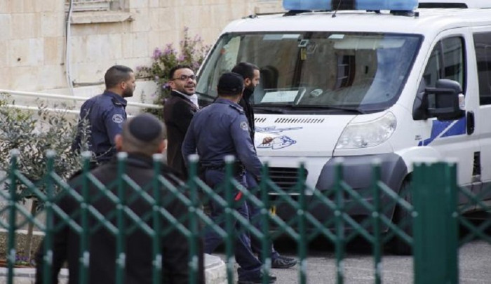 الاحتلال یمدد اعتقال محافظ القدس عدنان غیث سبعة أیام