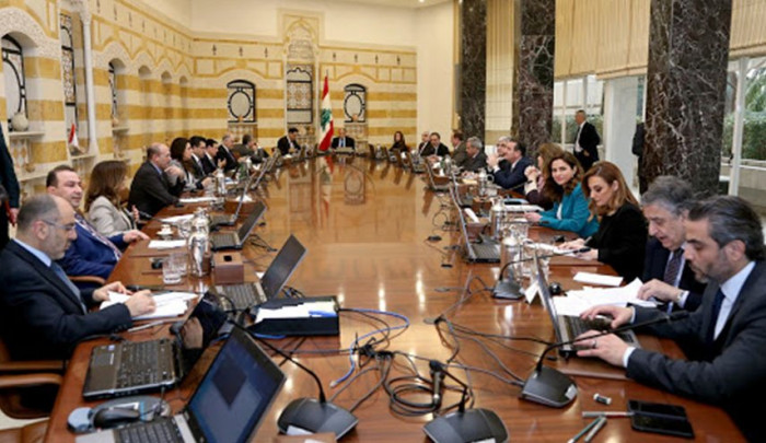 لبنان.. إقرار للتدقیق الجنائی وحذر من الاستغلال السیاسی