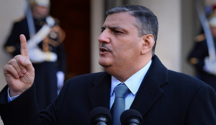 ریاض حجاب واللقاء بمسؤولین أمریکیین على حساب الشعب السوری!