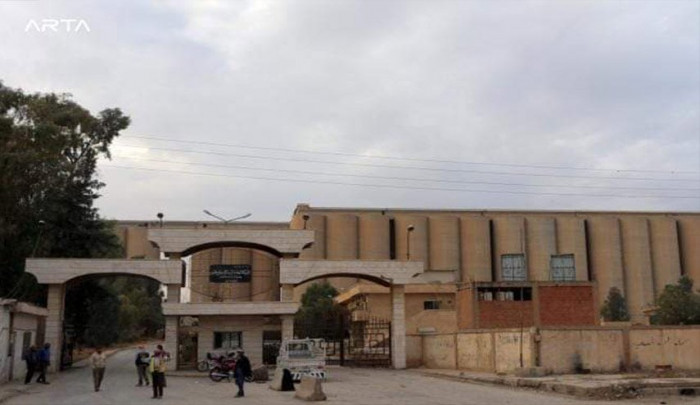 بقوة السلاح والترهیب..'قسد'تحتل أحد اکثر المقرات ستراتیجیة بالحسکة!