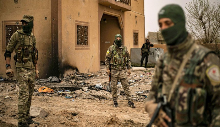 'قسد' تختطف مدنیین فی ریف دیر الزور وتحرق منازل