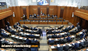 نواب لبنانیون یقدمون استقالتهم من المجلس النیابی