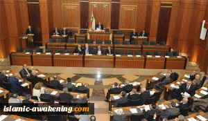 هل تهدد الاستقالات الأخیرة مجلس النواب اللبنانی بالانهیار؟