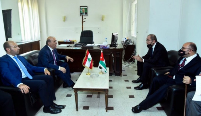 لتکون المساعدات المقدمة منسجمة مع ما یحتاجه لبنان