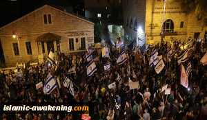 آلاف المستوطنین یطالبون باستقالة نتنیاهو