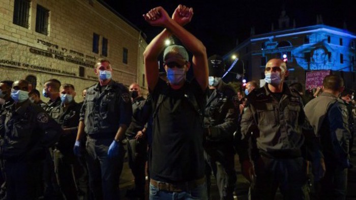 Thousands of Israeli protesters gather outside official residence of  Benjamin Netanyahu