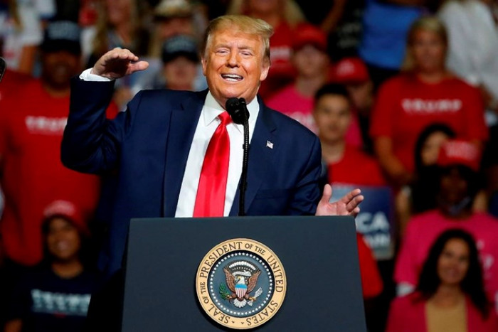 ترامب: بایدن رجل معتوه.. وبعد اغتیالنا لسلیمانی سنحقق السلام بالقوة!