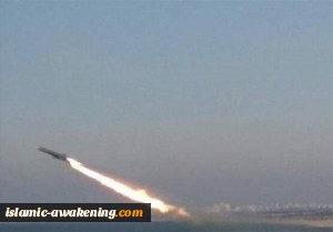 صاروخان تجریبیان تطلقهما المقاومة الفلسطینیة تجاه بحر غزة