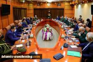 سلامی خلال لقائه وزیر الدفاع العراقی: حتماً سننتقم لدماء الشهید سلیمانی