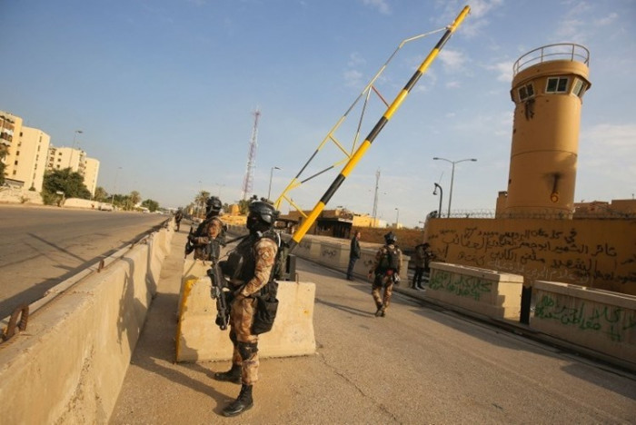 حزب الله العراق: قصف السفارة الأمیرکیة جاء للتغطیة على خسارة ترامب