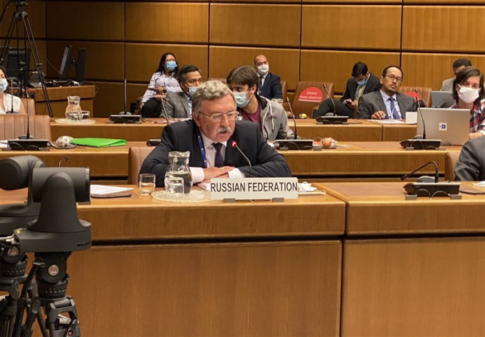 میخائیل أولیانوف: یجب على واشنطن الرفع الفوری لجمیع عقوباتها ضد إیران