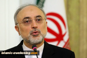 رئیس هیئة الطاقة الذریة الإیرانیة علی أکبر صالحی یعزی باستشهاد فخری زادة