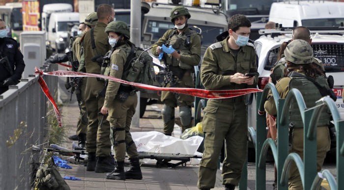 Israeli troops shoot dead young Palestinian over alleged stabbing attack in West Bank