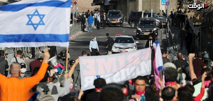 رائحة فساد نتنیاهو تخنق أنفاس الصهاینة.. هل نراه خلف القضبان؟
