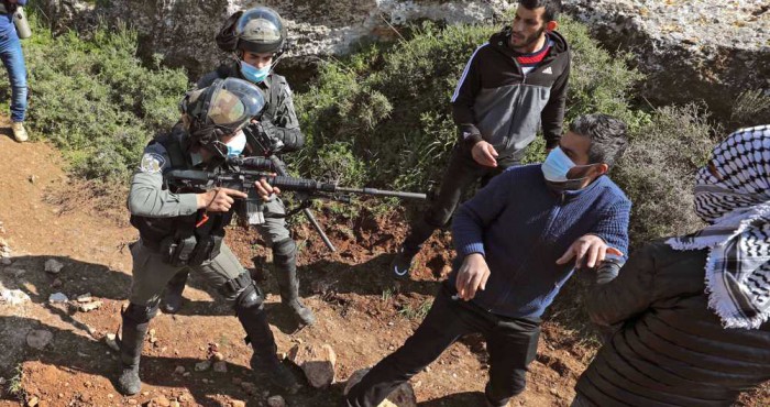 Israeli forces attack Palestinian worshipers at al-Aqsa Mosque